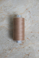 Maple / Sandy Sand overlock bobbin x 4