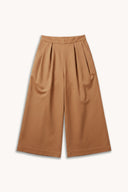 Patron Jupe Culotte – vue à plat, jupe-culotte camel taille haute à plis devant, longueur 7/8 – Atelier Brunette