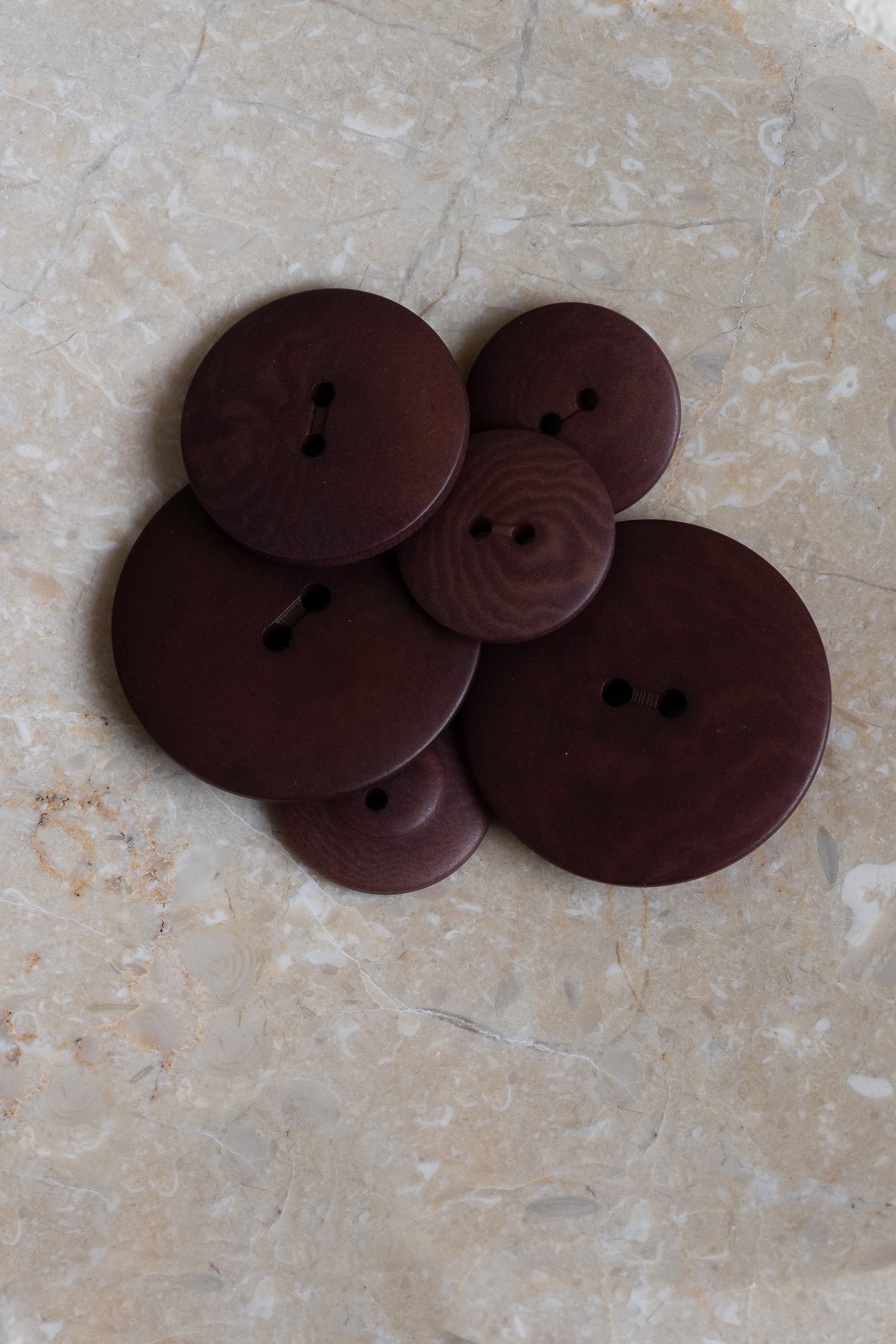 Palm Buttons - Rust / Crispy Brownie