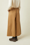 Culotte Skirt pattern – back view, culotte skirt camel, elasticated waistband at the back, loafers – Atelier Brunette