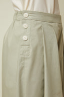 Culotte Skirt pattern – close-up left-side button placket, culotte skirt sage green, white buttons – Atelier Brunette