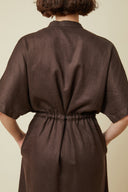 Zipped Dress pattern – back view, colourway brown dark – Atelier Brunette