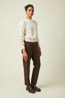 Carrot Trousers pattern – 3/4, carrot trousers chocolate brown, cream crew-neck jumper, derby shoes brown – Atelier Brunette