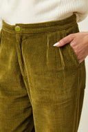 Carrot Trousers pattern – close-up waist, corduroy khaki olive, gold button, front pleats – Atelier Brunette