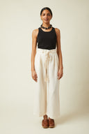 Trousers-Shorts pattern – Woman, front view, trousers large ivory high waist, cord belt – Atelier Brunette