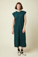 T-Shirt Dress pattern (envelope) – front view, dress t-shirt pine green, defined armholes – Atelier Brunette
