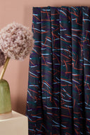 Tissu Fuji viscose imprimé bleu nuit marine au mètre – léger et fluide – Atelier Brunette