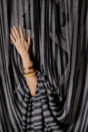 Tissu Gaïa viscose EcoVero imprimé gris anthracite foncé au mètre – Atelier Brunette