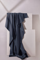 Tissu gabardine de coton gris anthracite foncé au mètre – résistant et drapant – Atelier Brunette